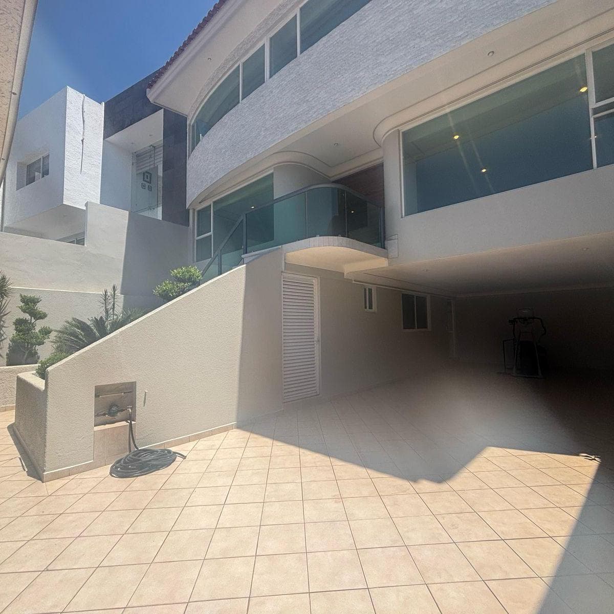 Casa con cocina de isla en Lomas Verdes 6ª Sección